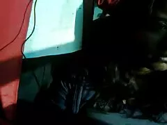 男は彼の口の中でprickly女の子を明らかにする 無料 女性 向け アダルト 動画