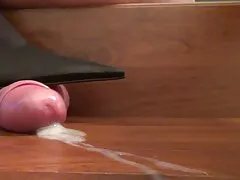 彼女は哀れなベッドの上に走った 無料 エロメン 動画
