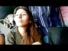 はげブルネットの男は大きなコックを餌 女性 用 アダルト 動画