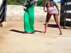 ロシアの美しさは、膣をきれいにする穴を見つけた 女性 専用 えろ 動画